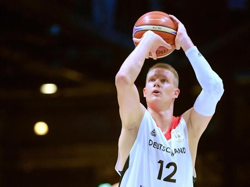 Robin Benzing ist der Kapitän der deutschen Basketball-Natinalmannschaft. Foto: Hendrik Schmidt