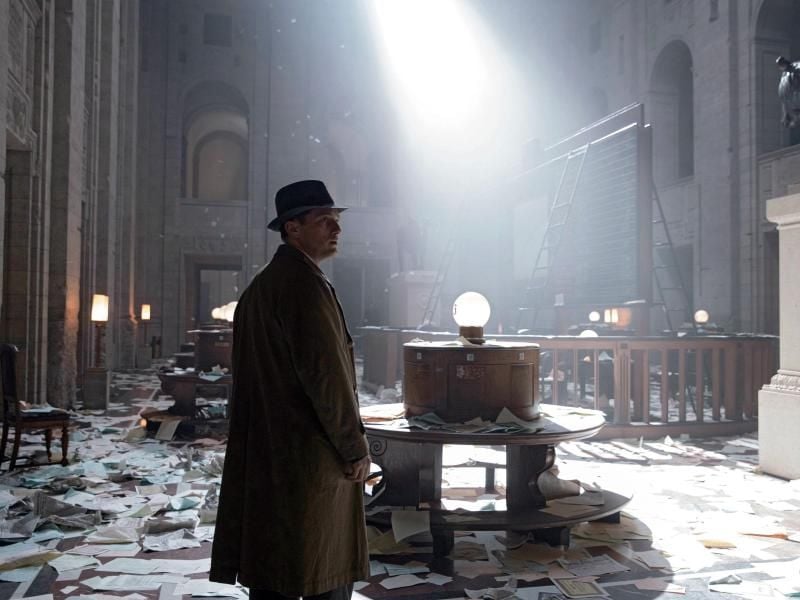 Weiterhin dabei: Volker Bruch als Hauptkommissar Gereon Rath in einer Szene der dritten Staffel von „Babylon Berlin”. Foto: Frédéric Batier/X Filme Creative Pool/ARD Degeto/WDR/Sky/Beta Film/dpa