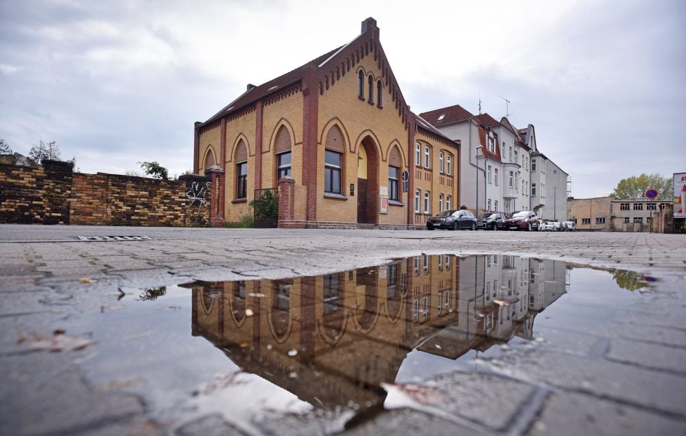 Ein erster Ort des Protestes: die Friedenskirche in Bitterfeld.