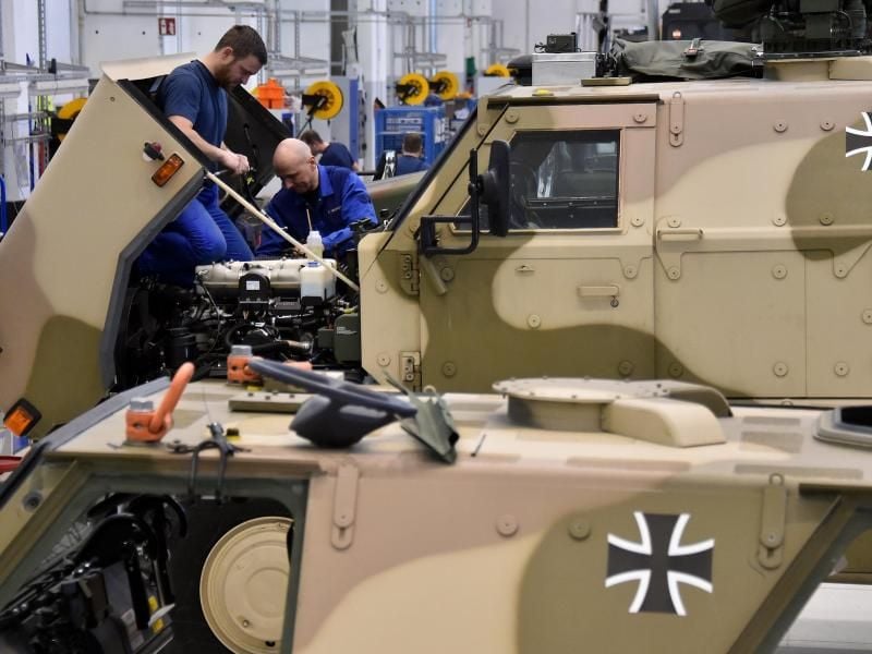 Werk der Heeresinstandsetzungslogistik GmbH in Doberlug-Kirchhain. Das Unternehmen mit seinen 250 Mitarbeitern ist für Wartung und Materialerhaltung von Bundeswehr Landsystemen zuständig. Foto: Bernd Settnik/Archiv
