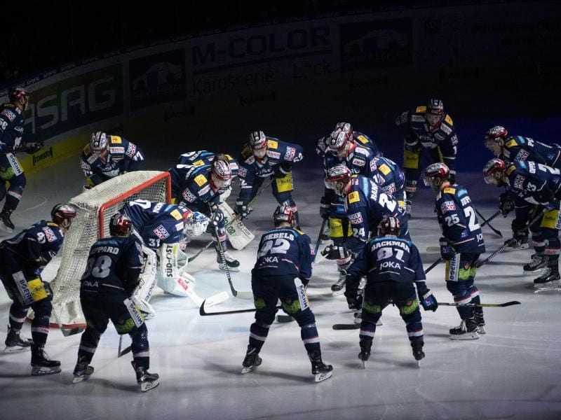 Die Eisbären Berlin haben Heimvorteil in der Serie mit den Nürnberg Ice Tigers. Foto: Paul Zinken