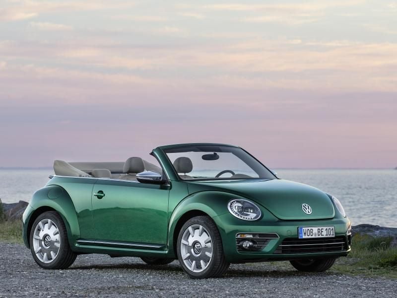 Verlässliches Krabbeltier: Der VW Beetle zeigt sich als Käfer-Enkel sowohl bei der HU als auch in der ADAC-Pannenstatistik von seiner Schokoladenseite. Foto: Volkswagen AG