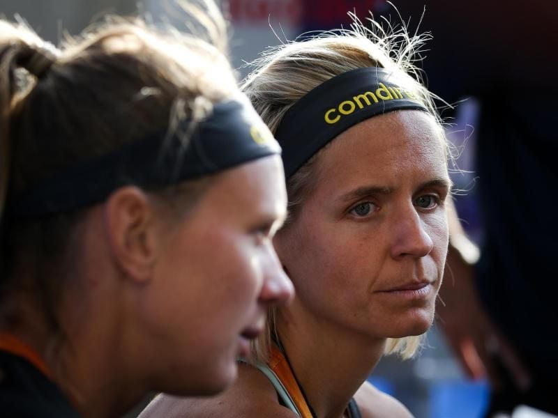 Laura Ludwig (r) und Margareta Kozuch konnten ihr Auftaktmatch bei der Beachvolleyball-EM nicht gewinnen. Foto: Christian Charisius