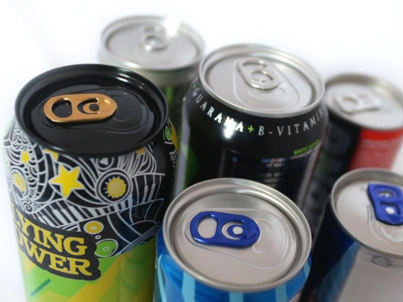 Die Krankenkasse DAK forderte, Energy-Drinks besser zu kennzeichnen. Bisher müssten die Hersteller über konkrete Gesundheitsrisiken nicht informieren. Foto: Karl-Josef Hildenbrand