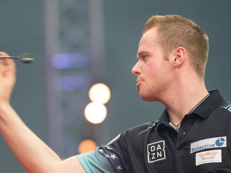 Freut sich auf das Heimspiel in Köln: Darts-Ass Max Hopp. Foto: Friso Gentsch