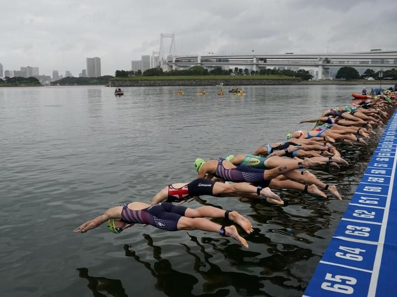 Die Wassertemperaturen im Odaiba Marine Park sollen zu hoch sein. Foto: Jae C. Hong/AP