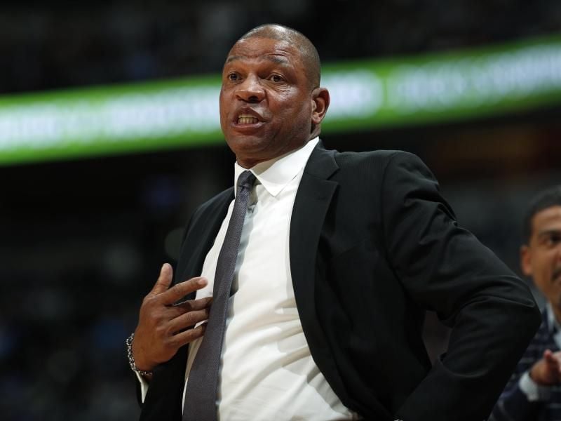 Nach dem Playoff-Aus gegen die Denver Nuggets ist für LA-Clippers-Coach Doc Rivers Schluss. Foto: David Zalubowski/AP/dpa