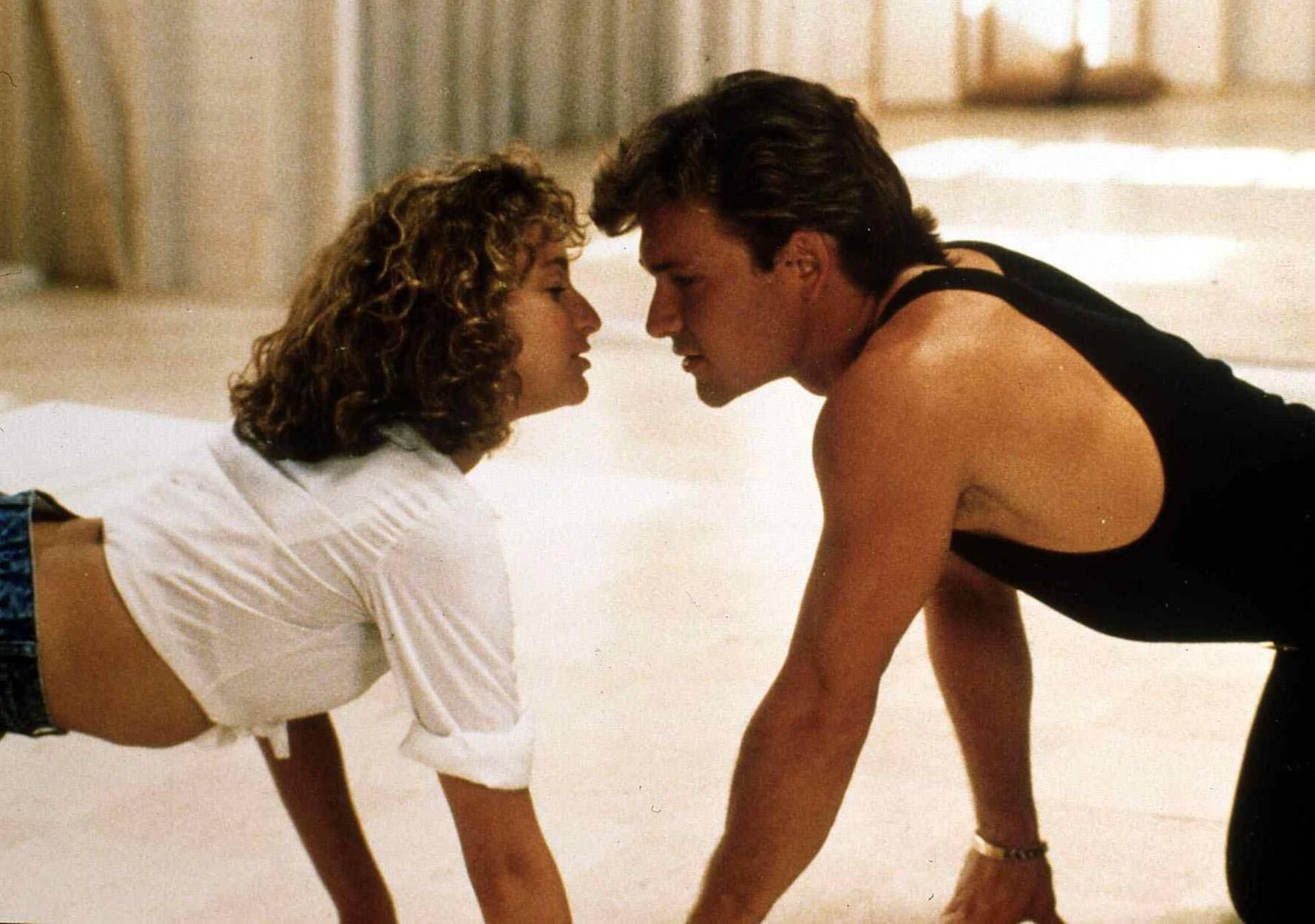 Berühmte Schmuseszene aus dem „Dirty Dancing“-Original von 1987: Baby (Jennifer Grey) und Hotel-Tanzlehrer Johnny (Patrick Swayze).