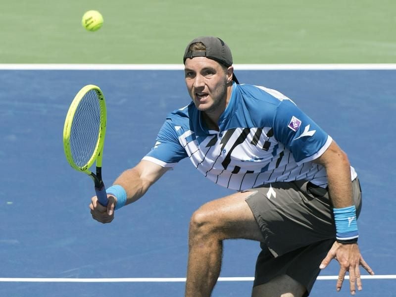 Steht nach seinem Sieg über den Franzosen Jo-Wilfried Tsonga in Montreal in Runde zwei: Jan-Lennard Struff. Foto: Graham Hughes/The Canadian Press/AP