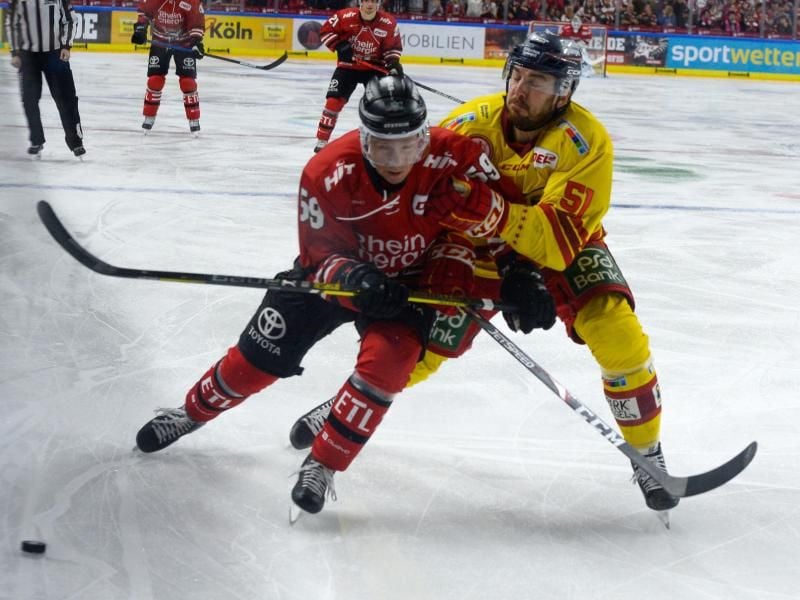 Drei Monate vor dem geplanten Saisonstart wächst die Existenzangst in der Deutschen Eishockey Liga. Foto: Roberto Pfeil/dpa