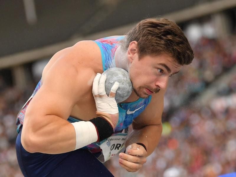 David Storl wuchtet die Kugel in Brüssel auf 21,47 Meter. Foto: Hendrik Schmidt