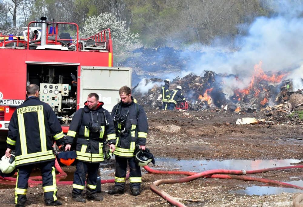 Fast 50 Brände sind auf dem Gelände der Recyclinganlage in Naundorf bereits gezählt worden.
