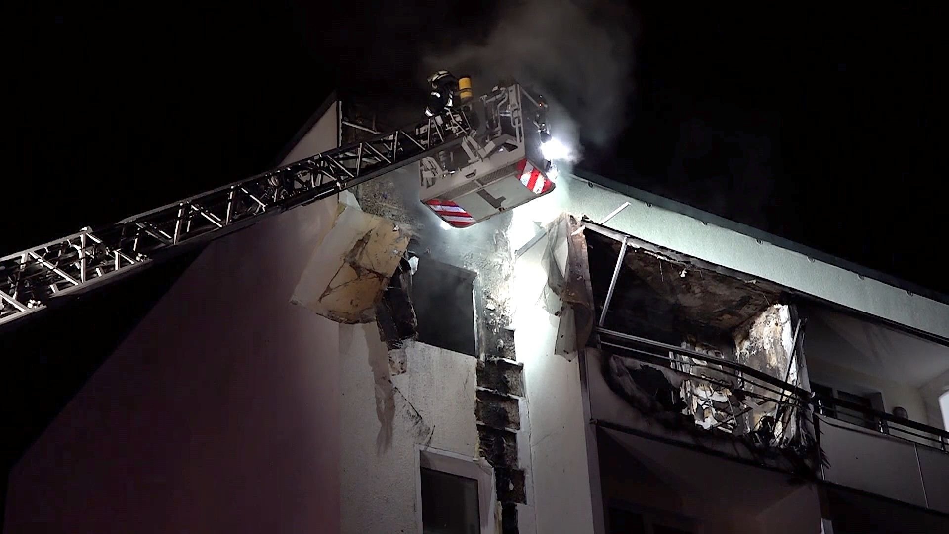 Die Feuerwehr konnte den Brand schließlich löschen.