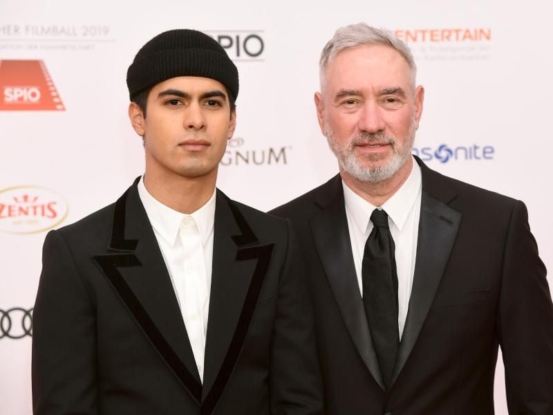 Roland Emmerich und Omar De Soto sind seit zwei Jahren miteinander verheiratet. Foto: Tobias Hase/dpa