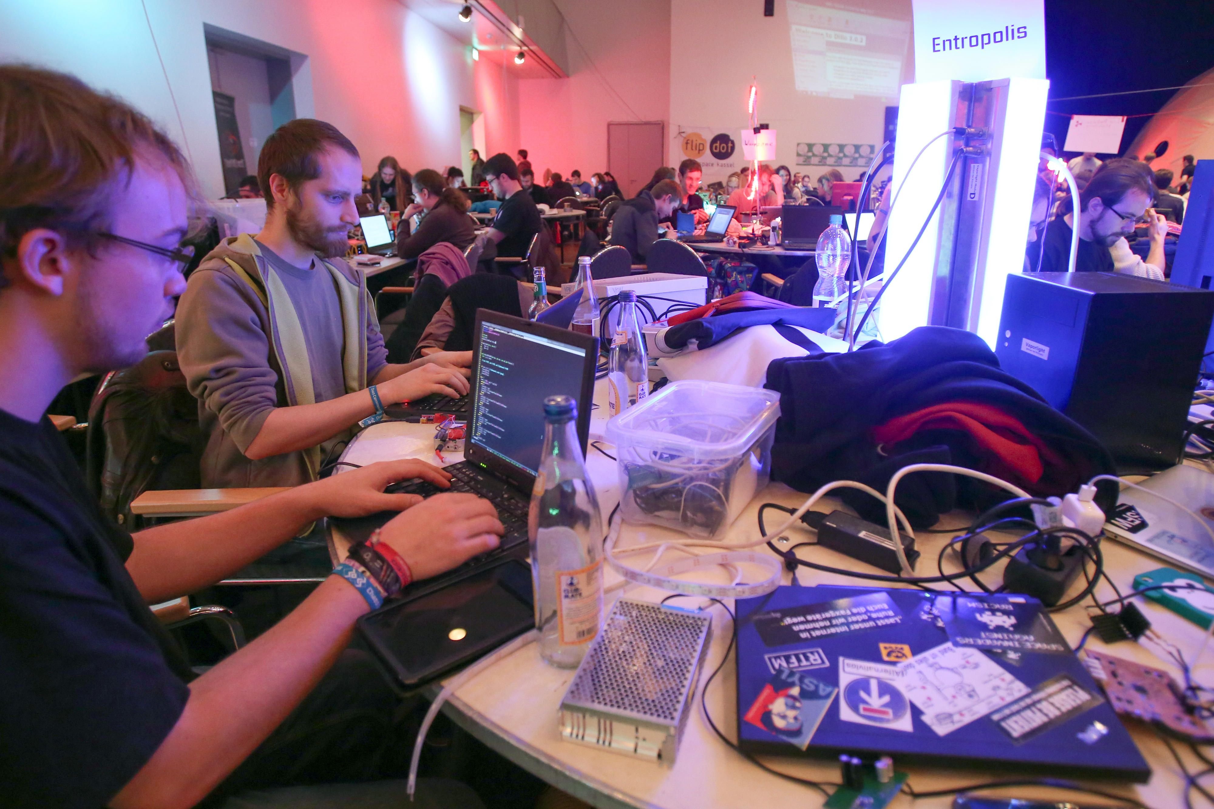 Teilnehmer eines Treffens des Chaos Computer Clubs im Dezember 2013. (Symbolbild.)