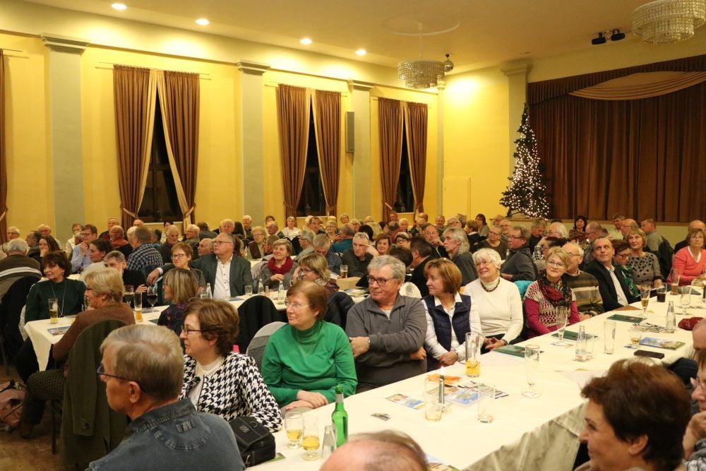 Groß war am Dienstagabend das Interesse an der Präsentation des Heimatkalenders im Jessener „Schützenhaus“.