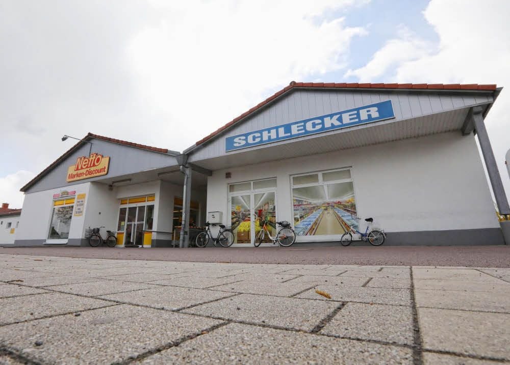 Netto möchte künftig stärker die von Schlecker übrig gelassene Fläche nutzen und den Markt in seinem Sinne umbauen.