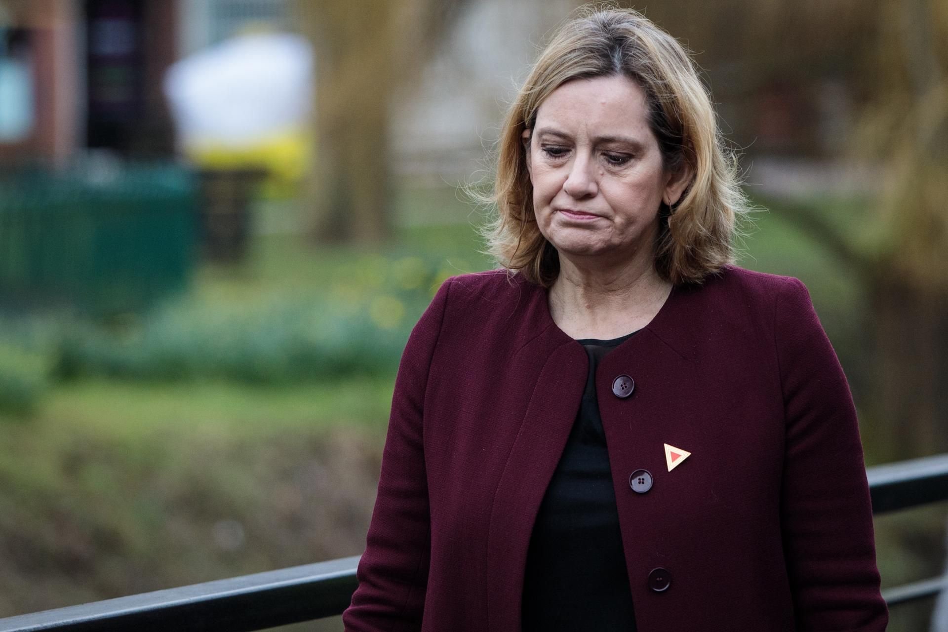Die britische Innenministerin Amber Rudd ist am Sonntagabend zurückgetreten.