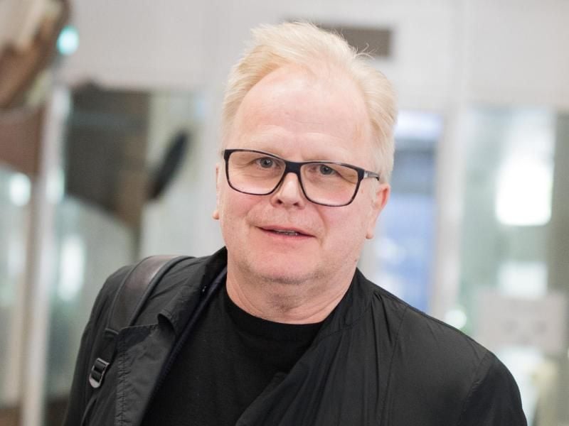 Der Sänger Herbert Grönemeyer plaudert ein bisschen aus dem Nähkästchen. Foto: Rolf Vennenbernd