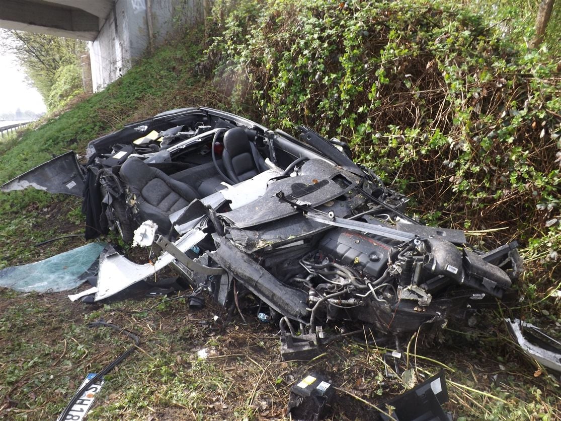 Die Corvette wurde bei dem Unfall komplett zerstört.