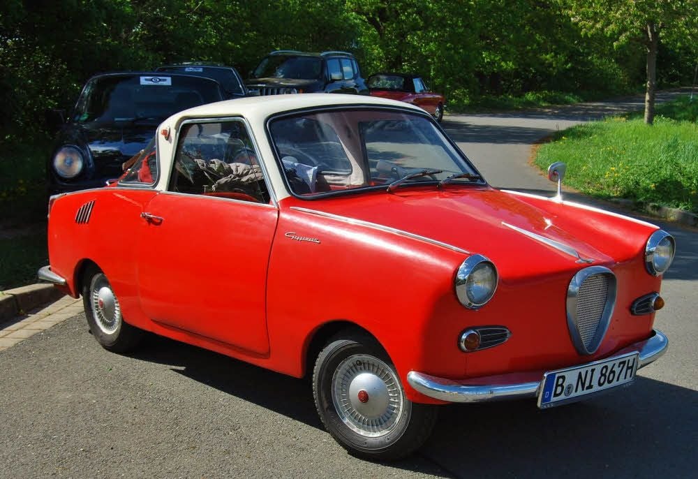 Der erste Kleinwagen der Glas-Produktpalette, ein Zweisitzer Goggomobil, ist ebenfalls mit nach Wangen gekommen.