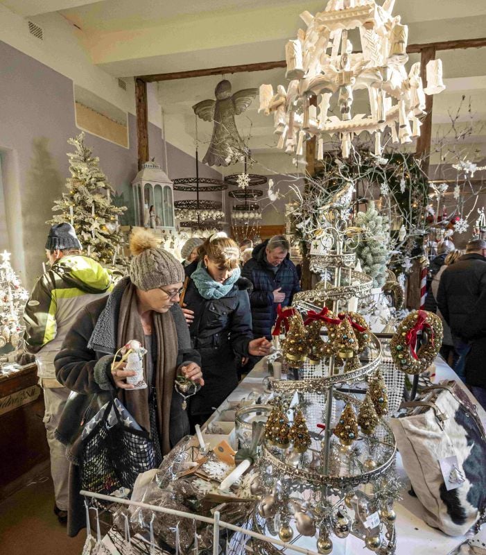 Adventsbummel im Angelus-Hof.