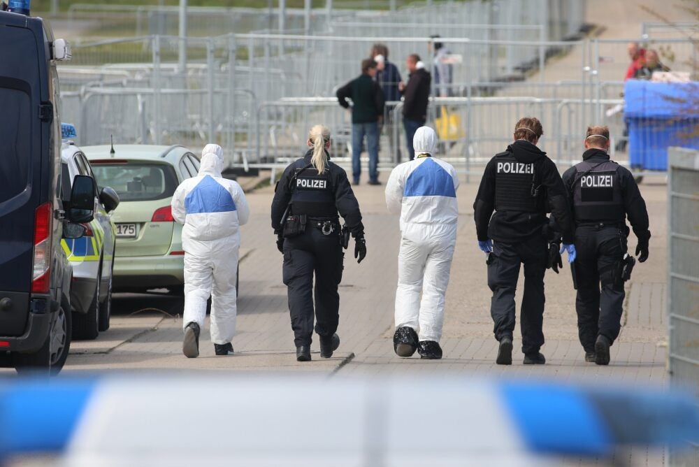 Der Burgenlandkreis hat bei Quarantäne-Verweigerern die Polizei eingeschaltet, um sie ausfindig zu machen.