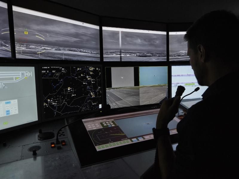 Auch die Fluglotsen haben mit der Corona-Krise zu kämpfen. Foto: ---/DFS Deutsche Flugsicherung GmbH/dpa