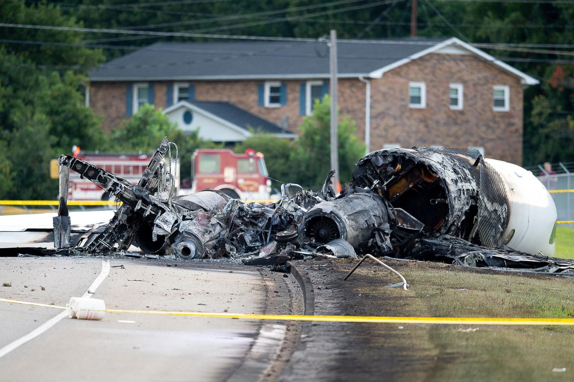 Das Wrack am Flughafen Elizabethton Municipal Airport