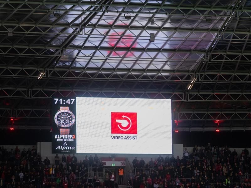 Der Videobeweis soll auch in den EM-Playoffs 2020, sowie in der Qualifikation zur Fußball-WM 2022 in Katar eingesetzt werden. Foto: Rolf Vennenbernd/dpa
