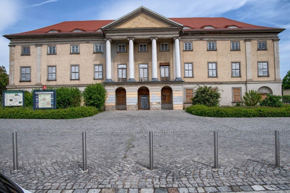 Noch steht das Naumburger Schützenhaus leer und unsaniert an der Vogelwiese. Doch das wird sich in den kommenden Jahren ändern.