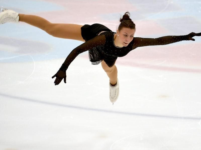 Eiskunstläuferin Nicole Schott erwischte einen guten Start in die EM. Foto: Monika Skolimowska