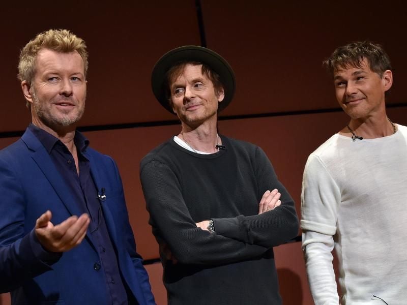 Magne Furuholmen (l-r), Pal Waaktaar-Savoy und Morten Harket kündigen in Berlin ihre Akustik-Tour an. Foto: Britta Pedersen
