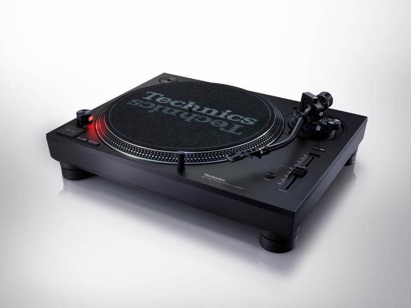 Kult-Plattenspieler in neuer Version: Der Technics SL-1200 MK7 hat unter anderem einen neuen, leichteren Motor. Foto: Panasonic