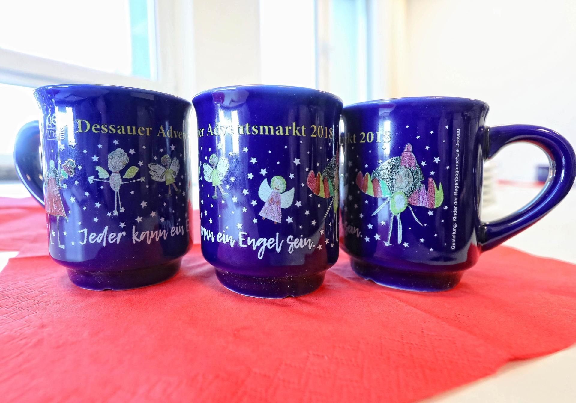 Die Tassen für den Dessauer Weihnachtsmarkt