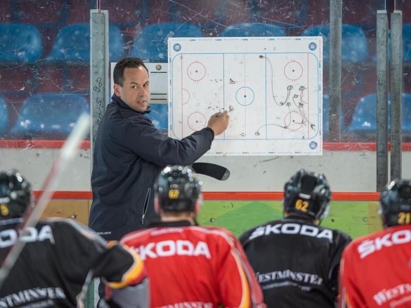 Bereitet die deutsche Eishockey-Nationalmannschaft auf die WM vor: Marco Sturm. Foto: Arne Immanuel Bänsch