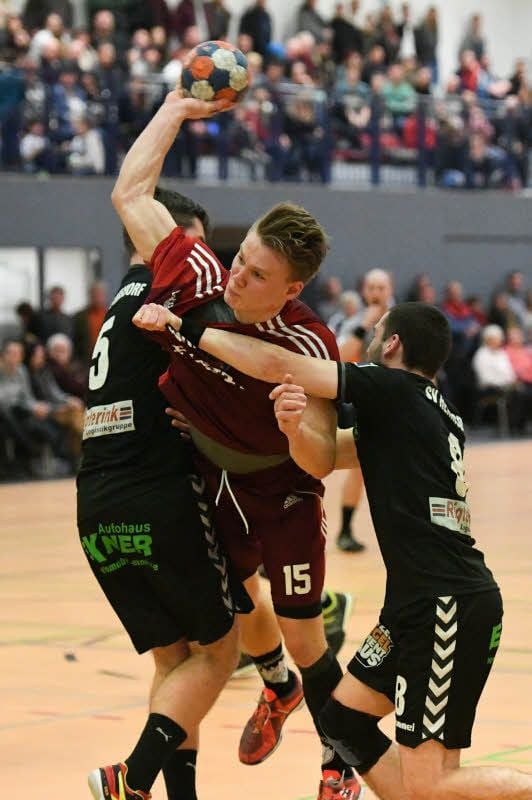Wenn er einmal durchstartet, ist er kaum zu halten: Maximilian Fuchs, einer der Garanten der aktuellen Erfolgsserie des HCB.