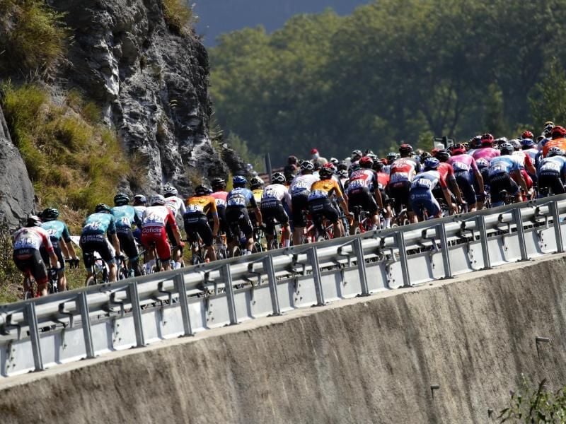 Die französische Staatsanwaltschaft hat Vorermittlungen wegen eines Dopingverdachts bei der Tour de France aufgenommen. Foto: Christophe Ena/AP/dpa