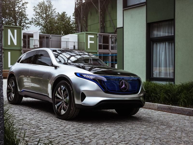 Mercedes-Benz will im Jahr 2019 sein erstes Elektroauto auf den Markt bringen. Als Vorbild dient das Concept EQ, das 2016 auf dem Pariser Salon zu sehen war. Foto: Tim Adler/Daimler AG/dpa-tmn