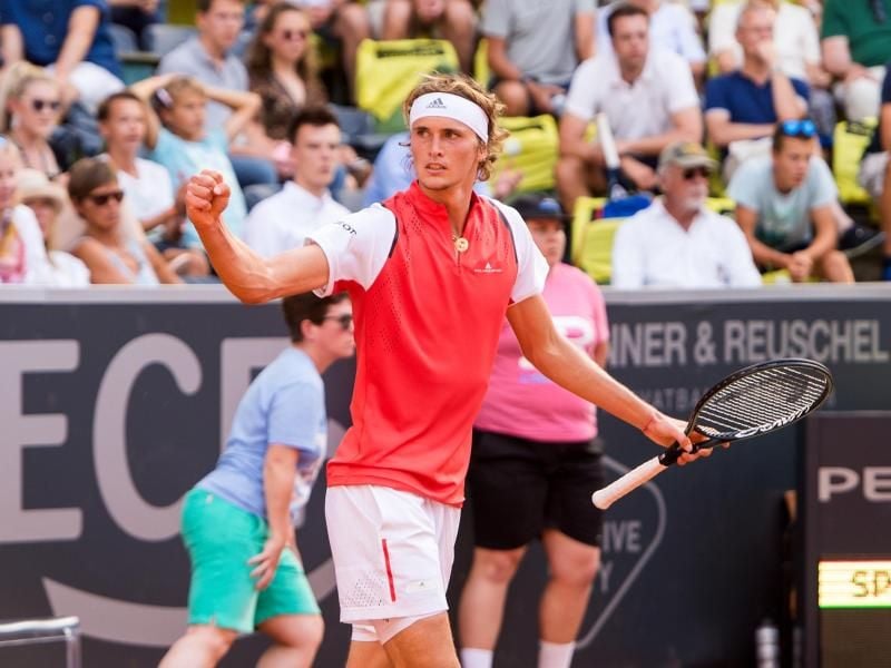 Freude über den Einzug ins Viertelfinale in der Heimat: Alexander Zverev. Foto: Daniel Bockwoldt