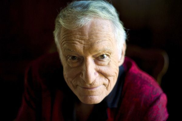 „Playboy“-Gründer Hugh Hefner, hier 2011 in seiner „Playboy Mansion“, ist im Alter von 91 Jahren gestorben.