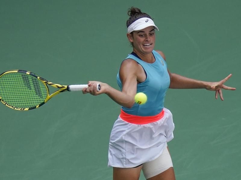 Steht erstmals im Halbfinale eines Grand-Slam-Turniers: Jennifer Brady aus den USA. Foto: Seth Wenig/AP/dpa