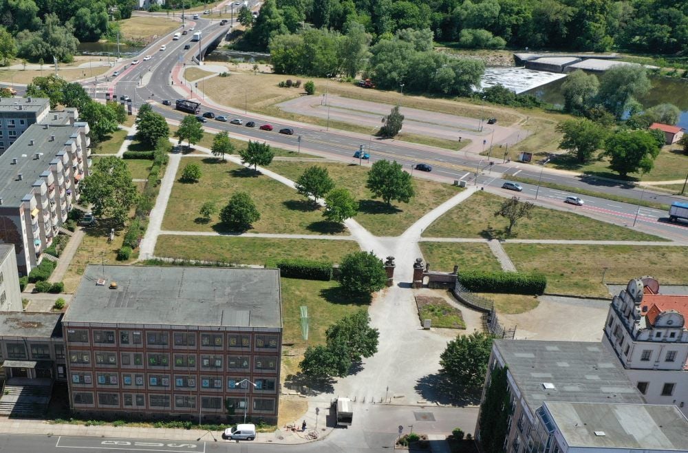 Die Stadt soll an die Mulde rücken. Dem steht aktuell noch die Bundesstraße 185 im Weg. Verschwindet sie unter die Erde?