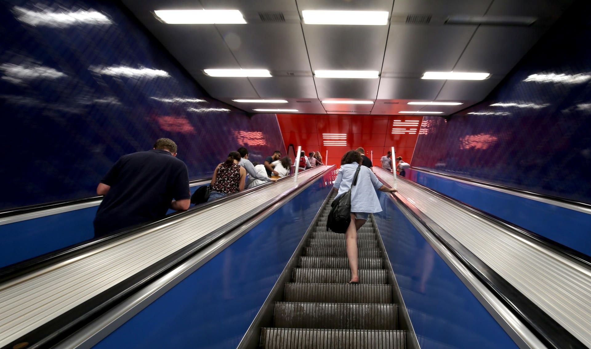 Wer eine stehende Rolltreppe betritt, ist meist für einen kurzen Moment verunsichert.