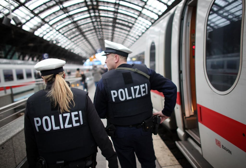 Die Bundespolizei hat im Bahnhof Frose einen gesuchten Mann festgestellt.