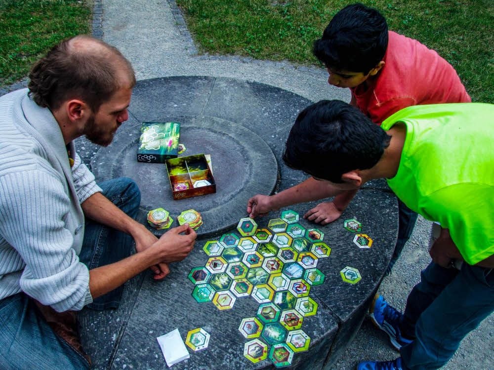 Existenzgründer Micha Reimer hat im Zuge dessen sein mittlerweile preisgekröntes Brettspiel „Ecogon“ vorgestellt.