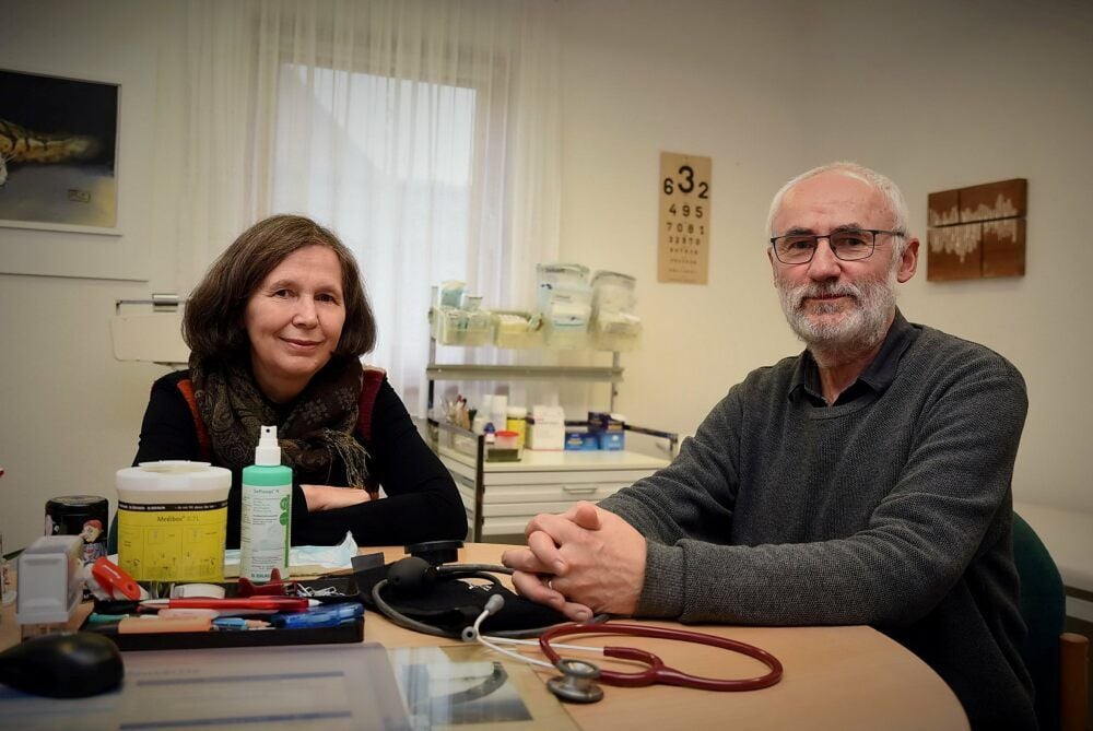 Vera und Norbert Weiß blicken mit großer Dankbarkeit auf viele Jahre mit ihren Mitarbeitern und Patienten. Jetzt sind die Ärzte im Ruhestand.