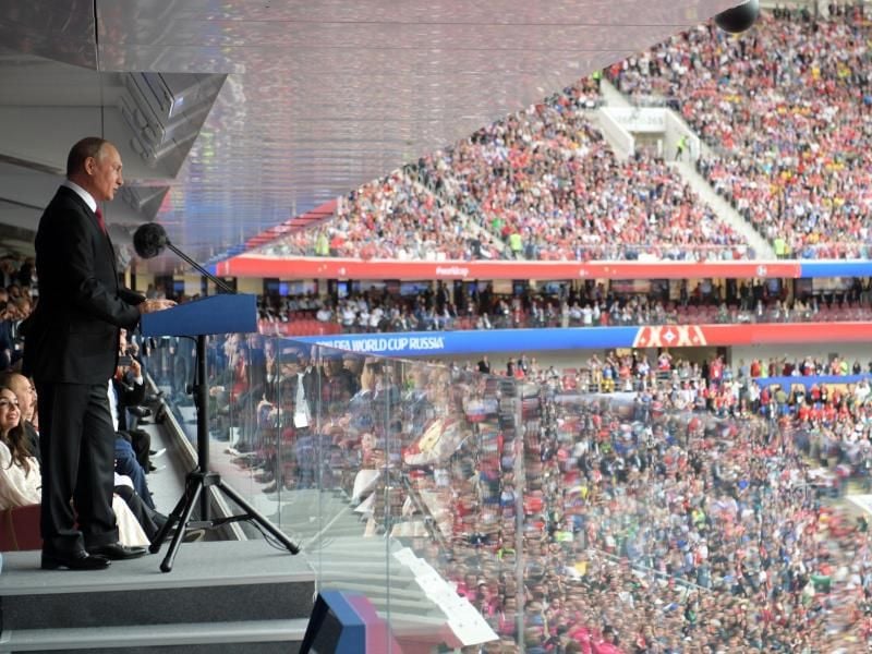 Während des Eröffnungspiels war Russlands Präsident Wladimir Putin noch im Stadion zugegen. Foto: A. Druzhinin/Pool Sputnik Kremlin via AP