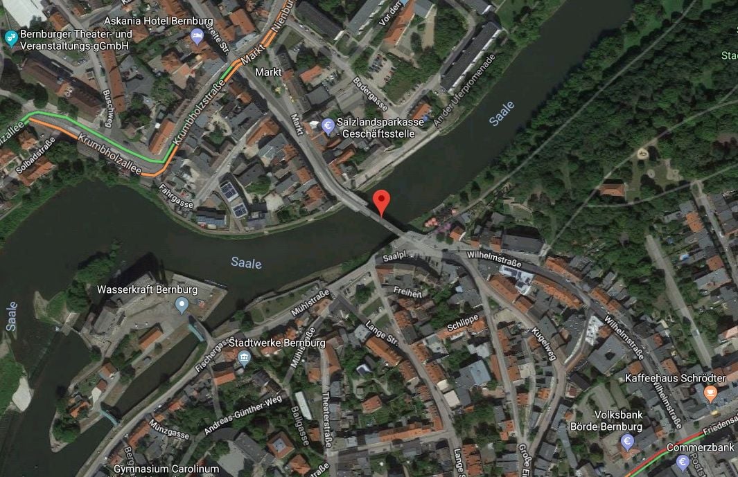 Die Marktbrücke in Bernburg verbindet den Markt mit dem Saalplatz.