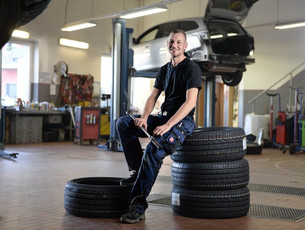 Autos müssen rollen. Das ist für Eric Schweigel Anspruch und Leidenschaft zugleich. Er ist bester junger Handwerksmeister der Region.